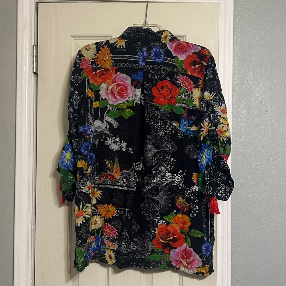 2/$50 John Mark Black floral bird artsy tunic ruch sleeve - Picture 6 of 8